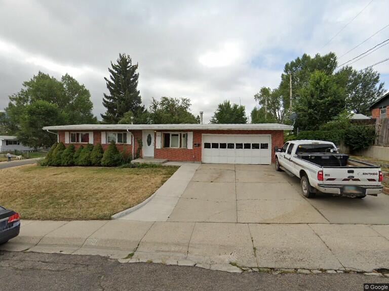 2101 Summit Drive