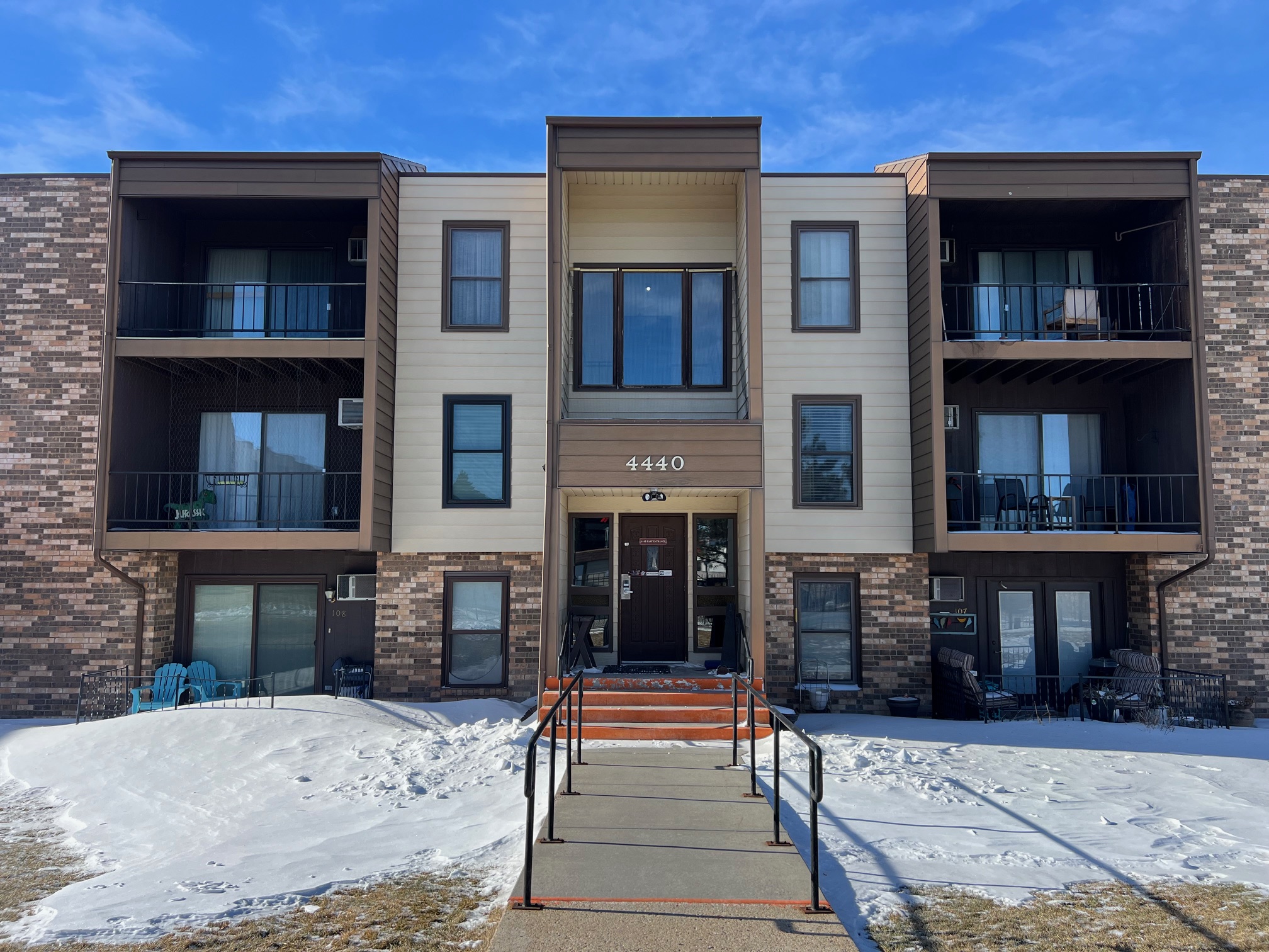 4440 South Poplar Street - 1